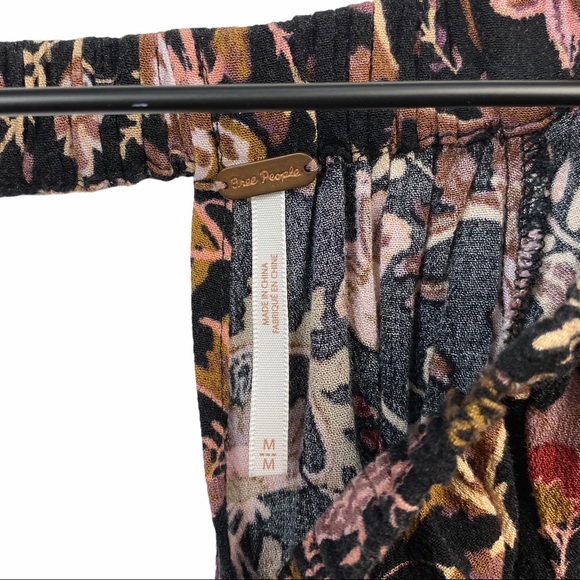 ♦️SOLD♦️Free People Pretty & Free Floral Romper - Picture 11 of 11